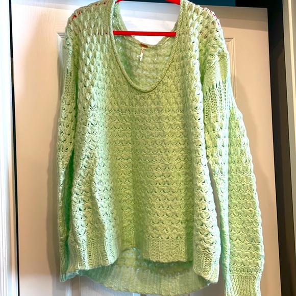 Free People Sweaters - NWT Free People Sweater